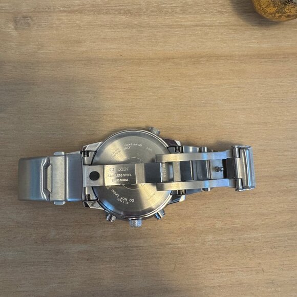 Citizen Nighthawk Radio Controlled Chronograph - Picture 5 of 7